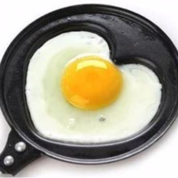 Fun Heart Shaped Mini Frying Pan ❤️ - Picture 9 of 16